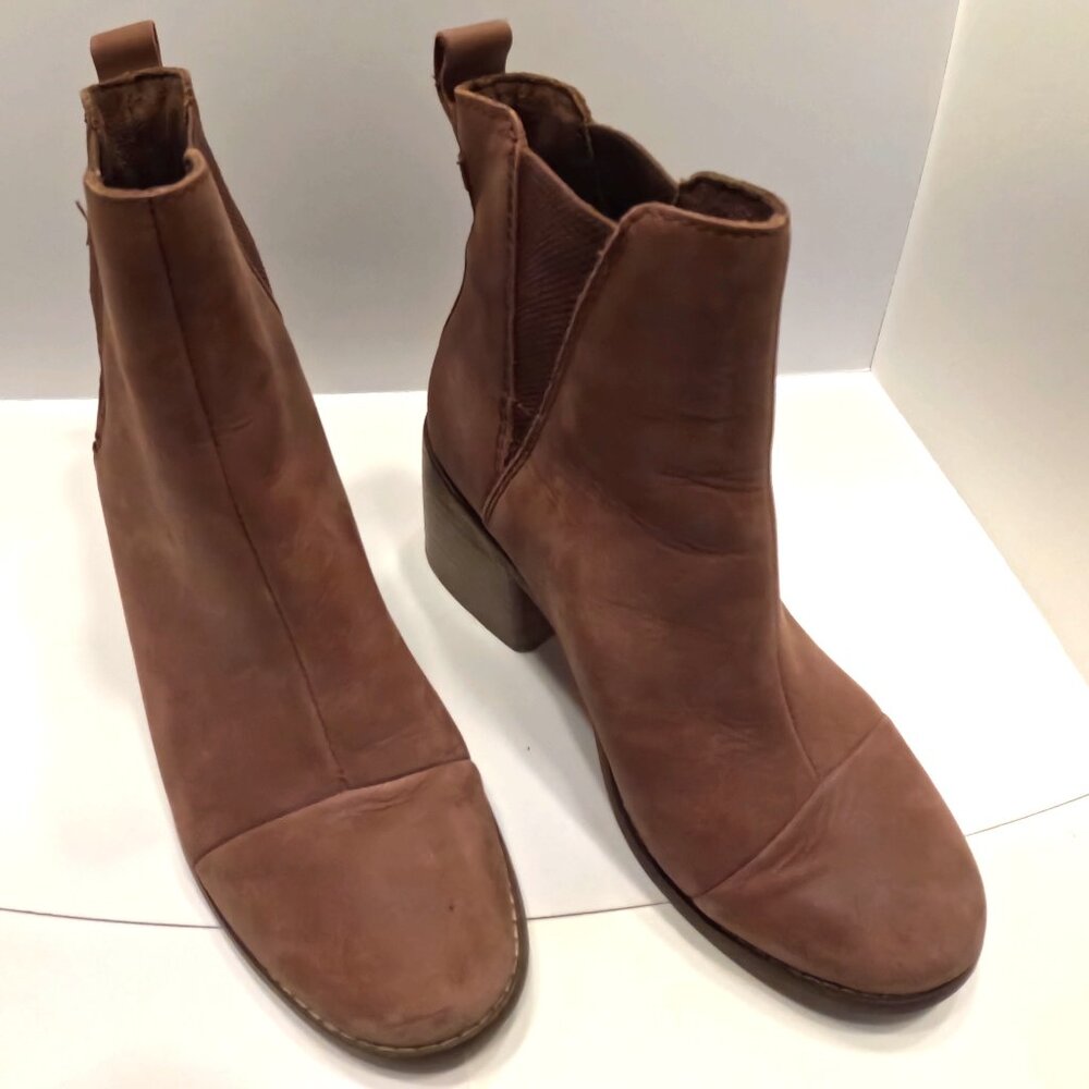 TOMS BOOTIES SUEDE HEEL WOMEN SIZE 6 TAN